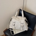 Große cremeweiße Reisetasche aus weichem PU-Leder mit verstellbarem Schultergurt - Gebrochenes Weiß