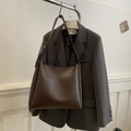 Bolso tote vintage de cuero PU marrón oscuro de gran capacidad con correa ajustable - Marrón