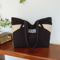 Bolso tote grande de lona en contraste negro y beige con estampado FRIAICO y correas - Negro y Blanco