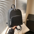 Sac à dos minimaliste en cuir PU noir avec grain galet et fermetures éclair argentées - Noir