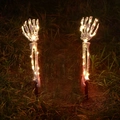 Manos de esqueleto decorativas de Halloween con luces LED blanco cálido para jardín - Glowing White Light Style / 2 Hands