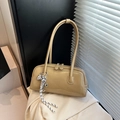 Sac Boston minimaliste kaki brillant avec breloque nœud pour un porté épaule rétro - Khaki Avec Pendentif