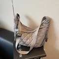 Bolso bandolera gris acolchado con correa ajustable y cremalleras con nudos - Gris