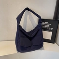 Bolso tote acolchado azul marino con dos bolsillos delanteros y correa ancha diaria - Azul