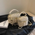 Elegante borsa box in tweed beige in due dimensioni con catena dorata e texture trapuntata - Grande / Bianco Riso Grande