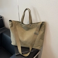 Grand sac cabas en toile vert olive avec bandoulière réglable et fermoir pression - Vert