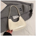 Sac hobo chic couleur crème en cuir lisse avec bandoulière réglable et boucles argentées - Blanc Sans Pendentif