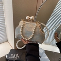 Sac de soirée bleu clair brodé avec motifs floraux et bandoulière en perles luxe - Bleu clair