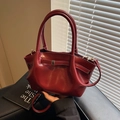 Borsa tote vintage in pelle rosso scuro con design a pieghe e tracolla regolabile - Borgogna