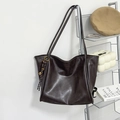 Bolso tote retro grande en cuero mate marrón oscuro con detalle de cuerda trenzada - Café (Con Colgante)