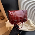 Retro deep red satchel bag in oil wax leather with buckle and metal eyelet details - Red