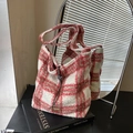 Elegante bolso tote de felpa a cuadros rojos y blancos con estilo chic para uso diario - Rojo