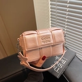 Rosa gewebte PU-Leder Umhängetasche mit silberner Kette und Stern-Anhänger Accessoire - Rosa