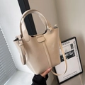 Bolso tipo cubo beige de moda con asa y correa ajustable para mujer - Sin colgante / Blanco