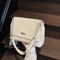 Chic cream white chain tote bag with suede texture and metallic logo plate - White