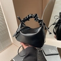 Borsa a tracolla minimalista in pelle PU nera con manico arricciato e cinturino - Nero