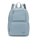 Détail du sac à dos en nylon bleu clair avec poches zippées et plaque logo de marque - Bleu Brume