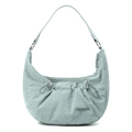 Λεπτομέρεια της γαλάζιας νάιλον τσάντας μισοφέγγαρο με κορδόνια και μεταλλική πόρπη - Απαλό πράσινο της ομίχλης