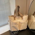 Große Nylon-Einkaufstasche in Beige mit braunen Trägern für den täglichen Gebrauch - Gebrochenes Weiß