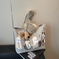 Beige canvas shopper met cartoon kattenprints en een pluchen puppy hanger accessoire - Lichtgrijs