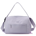 Dettaglio della struttura multitasche e della trama in nylon della borsa da viaggio lilla - Lavanda