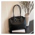 Bolso tote minimalista de cuero negro con correa de ojales y gran capacidad - Negro