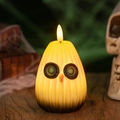 Detail der Eulen-LED-Kürbis-Kerzenlampe mit warm leuchtender Flamme für Halloween-Partys - Hellgelber Gestreifter Stil (Stil B)