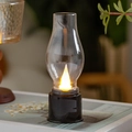 Vintage Mini-LED-Petroleumlampe mit warmer Flamme als Tischdekoration für das Schlafzimmer - Schwarz