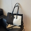 Bolso tote grande de patchwork blanco y negro en lona con correa ajustable - Negro
