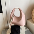 Borsa a mano a mezzaluna in pelle PU rosa con goffratura MIAOSHE e nappa intrecciata - Rosa