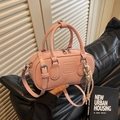 Sac bowling rose vintage avec logo gaufré UOR UOR et pendentif raquette de tennis - Avec Pendentif / Rose