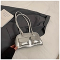 Bolso Boston plateado metalizado con bolsillos dobles y asas largas para mujer - Plata Sin Colgante