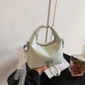 Modische mintgrüne Teigtaschen-Handtasche mit Spitzenschleife und Perlenanhänger - Minzgrün Mit Anhänger