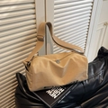 Borsa a tracolla in tela kaki con tracolla regolabile e cerniera in metallo - Cachi