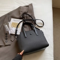 Sac seau tissé noir chic avec poignées et bandoulière réglable pour un style citadin - Sans pendentif / Noir