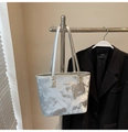 Silver bucket tote bag with artistic cloud texture and metal rivets for women - No Pendant / Silver