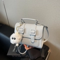 Piccola borsa a tracolla azzurra con elegante ciondolo mostro di peluche - Blu (Con Ciondolo)