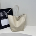Elegante bolso tote de cuero suave color crema con detalle de nudo minimalista - Sin colgante / Blanco Roto