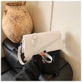 Bolso baguette retro de piel sintética blanca con costuras geométricas y hebilla plata - Blanco