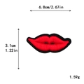 Toppa ricamata labbra rosse da 6,8x3,1cm per decorazione di abbigliamento DIY - Stile Labbra Rosse Lunghe (11553)