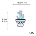 Parche bordado de cactus con cara de maceta sonriente y dimensiones de 7.1x4.5cm - Estilo Cactus en Maceta Blanca con Cara Durmiente (10594)