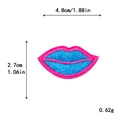 Toppa ricamata a labbra blu e magenta con dimensioni di 4,8 cm per 2,7 cm - Stile Labbra Rosso Rosa con Cuore Blu (11559)