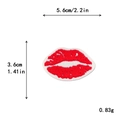 Toppa ricamata labbra rosse 5,6x3,6cm con trama di ricamo a mano dettagliata - Stile Labbra Rosse Trama Irregolare (11570)