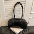 Bolso de hombro minimalista en piel PU negra brillante con correas finas para mujer - Negro