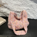 Sac à main en maille rose dégradée avec fibres multicolores et bandoulière large - Style 1 (Tricot Lisse) / Rose