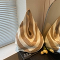 Gebreide holle draagtas met beige en bruin golfpatroon voor strandvakanties - Khaki