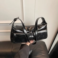 Chic black pleated underarm bag with oil wax finish and double shoulder straps - Black without Pendant