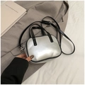 Mini sac à main argenté métallisé avec poignée noire et bandoulière sur blazer gris - Argent Sans Pendentif