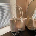 Borsa tote intrecciata a righe colorate con manici in pelle bianca e logo del marchio - Bianco Sporco