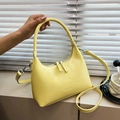 Bolso de hombro media luna amarillo claro con doble cremallera y asa superior elegante - Amarillo